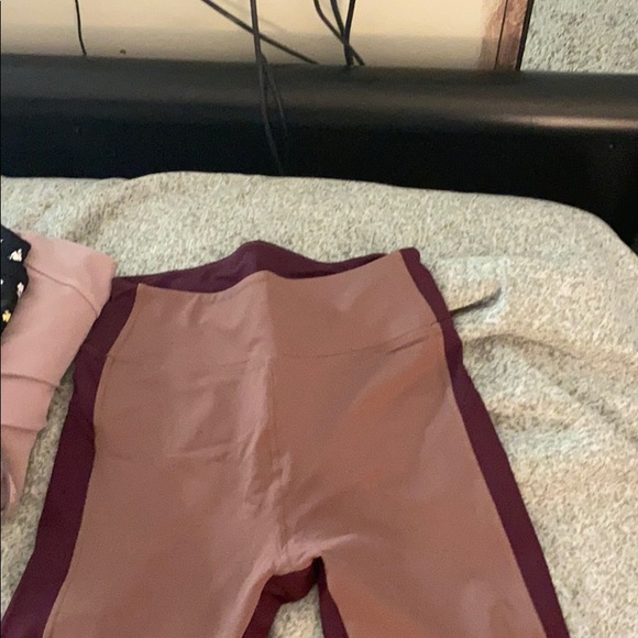 Maroon/multi color leggings - Picture 3 of 4